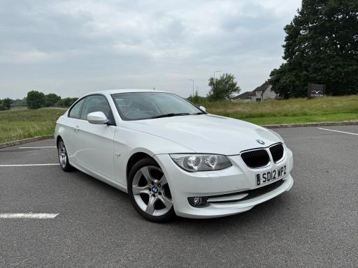 2012 3 SERIES 318I SE PRICE 5,000 YEAR 2012 12 REG MILEAGE 66,000 ENGINE 2.0... photo